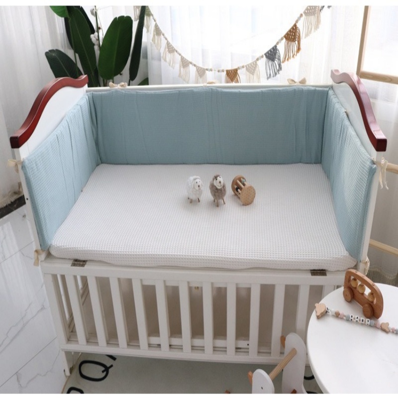ワンピースワッフルガーゼコットン製洗えるベビーベッドバンパー - Baby Nursery Glider のレビューと価格